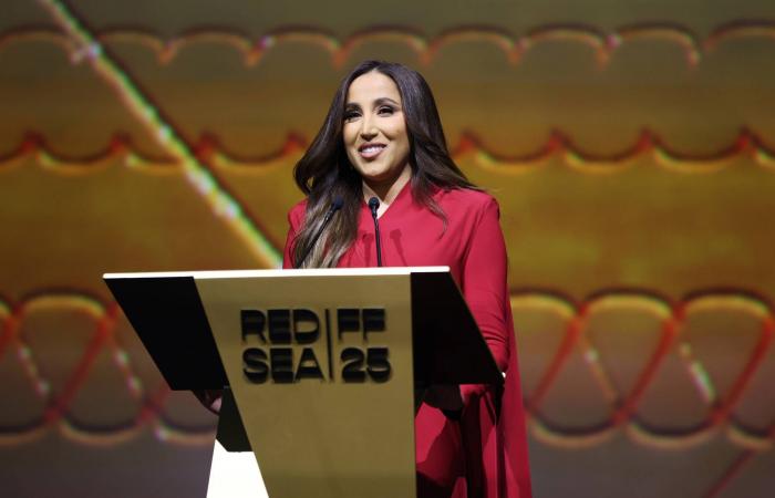 مفترس
      من
      عصر
      الديناصورات
      ترك
      البحر
      وحكم
      المياه
      العذبة