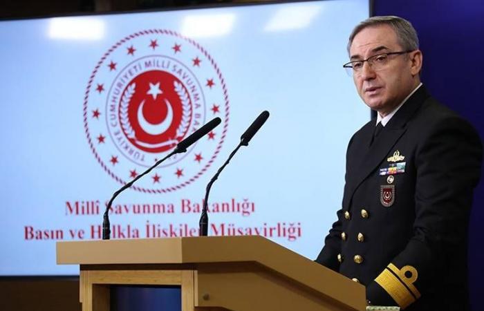 «الدفاع
      التركية»
      تنفي
      استعداد
      الجيش
      لشن
      عملية
      عسكرية
      في
      سوريا