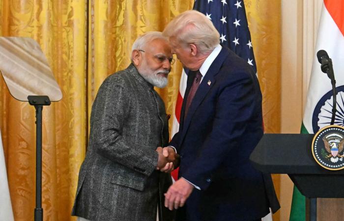 بعد زيارة بوتين.. ترامب يجري مكالمة هاتفية مع رئيس وزراء الهند