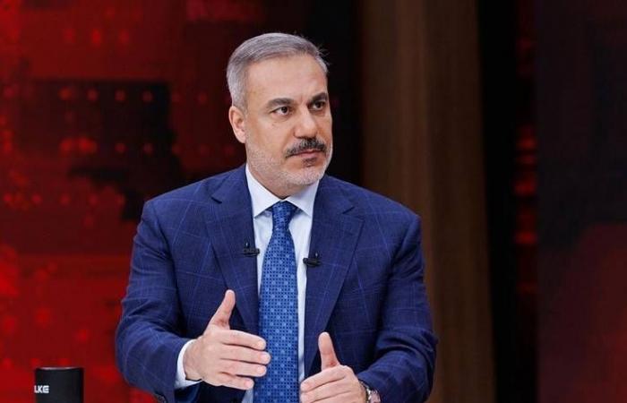 «الدفاع
      التركية»
      تنفي
      استعداد
      الجيش
      لشن
      عملية
      عسكرية
      في
      سوريا