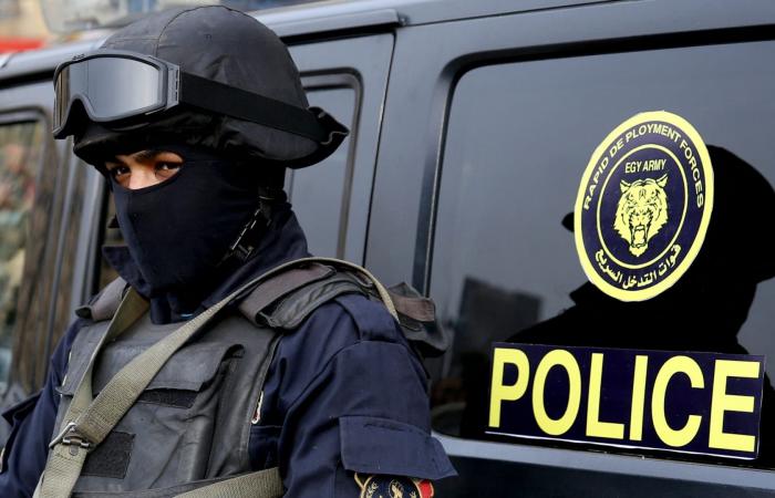 مصر.. فيديو لشخصين يقيدان رجلاً مسناً بعامود إنارة والداخلية تكشف تفاصيل