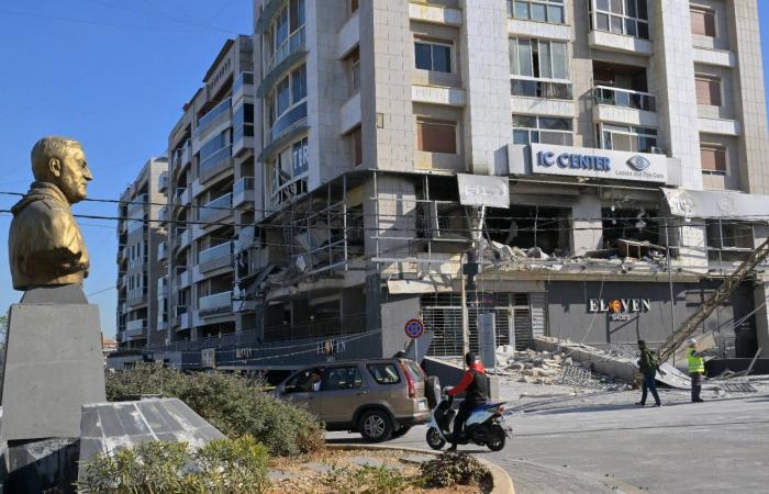 «حزب
      الله»
      يستبدل
      بذراعه
      المالية
      مؤسسةً
      تجاريةً
      وسط
      ضغوط
      لإغلاقها