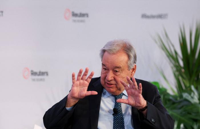 «الدفاع»
      الجزائرية
      تنفي
      إنشاء
      وحدات
      مرتزقة
      لتنفيذ
      عمليات
      سرية
      بالساحل