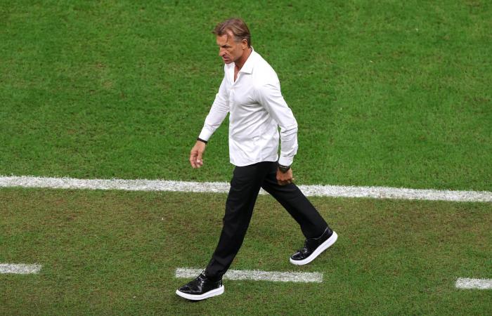 أمير
      منطقة
      الرياض
      يتوج
      الفائزين
      في
      العرض
      الدولي
      لجمال
      الخيل
      العربية