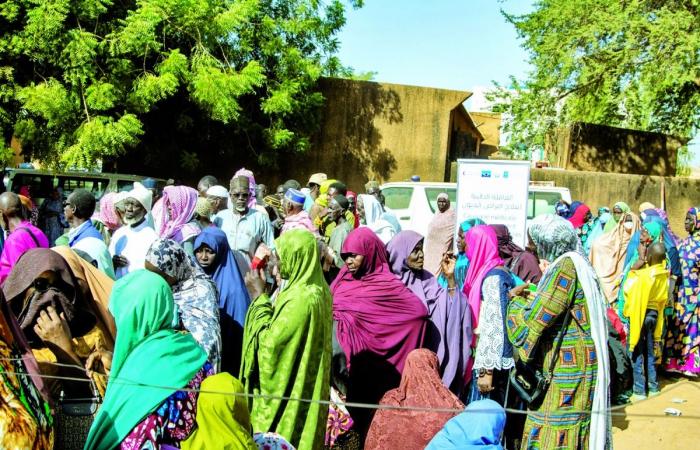 الهلال الأحمر القطري يعالج مرضى العيون بالنيجر