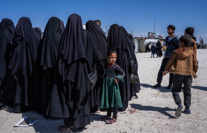 مخيمات
      تنظيم
      «داعش»
      تشكّل
      مشكلة
      خطيرة
      لقادة
      سوريا