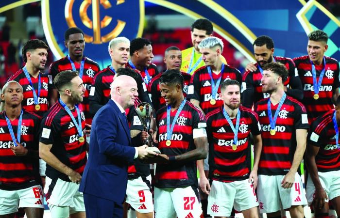 ضرب موعداً مع الباريسي في النهائي كأس القارات.. إنفانتينو يتوج فلامنغو البرازيلي بطلا لكأس التحدي