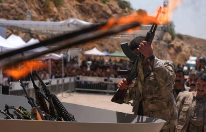 إردوغان
      يؤكد
      مُضيَّ
      «العمال
      الكردستاني»
      في
      التخلص
      من
      أسلحته