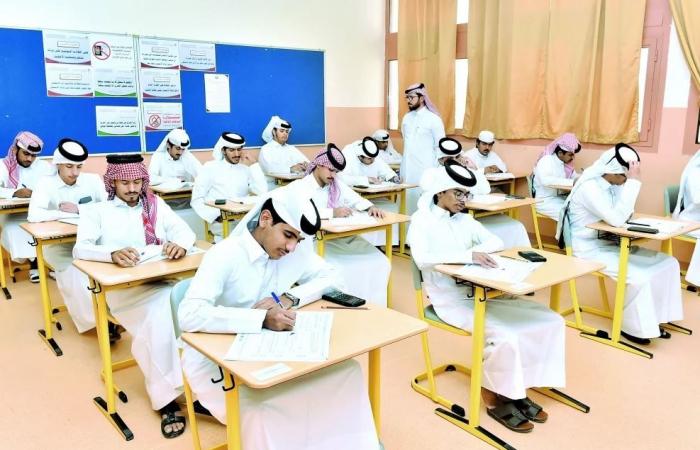 مديرو مدارس: اللجان سارت بسلاسة دون شكاوى أو صعوبات والأحياء والتاريخ وتكنولوجيا المعلومات تعيد ثقة طلاب الثانوية