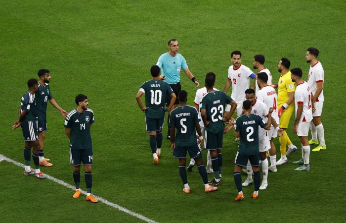 مهرجان
      الملك
      عبد
      العزيز:
      المطيري
      والحربي
      ونشمي
      ينتزعون
      صدارة
      مفاريد
      قعدان
      «الشعل
      والصفر
      والوضح»