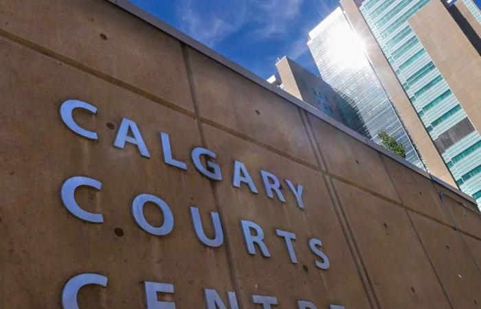 In
      Calgary
      courts:
      Hearing
      to
      determine
      if
      youth
      killer
      to
      be
      sentenced
      as
      adult
      delayed
      as
      defence
      seeking
      autism
      report