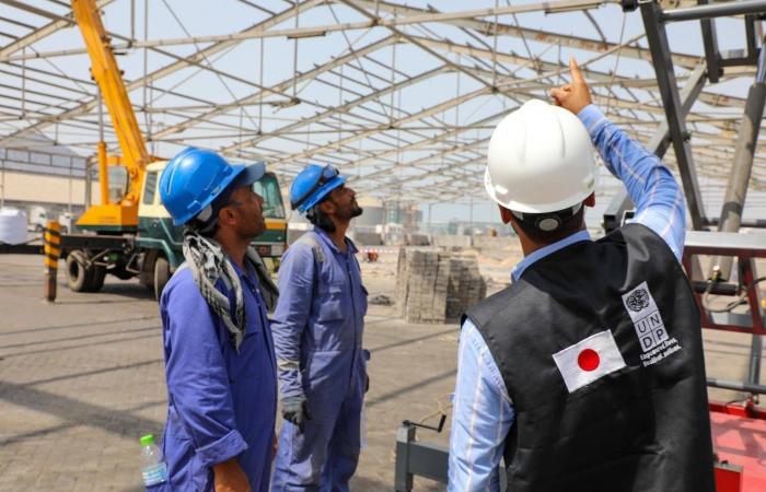 وزير
      يمني
      ينفي
      توقف
      تصاريح
      السفن
      إلى
      ميناء
      عدن