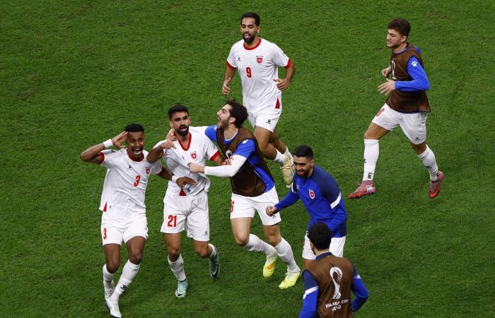 مهرجان
      الملك
      عبد
      العزيز:
      المطيري
      والحربي
      ونشمي
      ينتزعون
      صدارة
      مفاريد
      قعدان
      «الشعل
      والصفر
      والوضح»