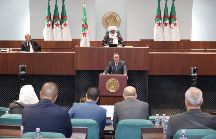 «الصحة
      العالمية»
      قلقة
      إزاء
      احتجاز
      أفراد
      طواقم
      صحية
      ومدنيين
      بجنوب
      غربي
      السودان