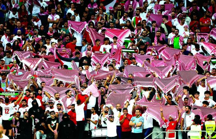 الأردني يتسلح بالجماهير في نهائي لوسيل