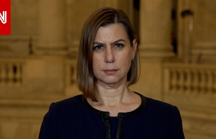 متابعة: سيناتور أمريكية تنتقد البيت الأبيض بشدة: "نسقوا رواياتكم قبل أن تأتوا لتقديم إحاطة لمجلس الشيوخ"