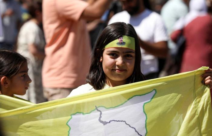 تقرير:
      مساعٍ
      حثيثة
      لإنقاذ
      اتفاق
      دمج
      قوات
      «قسد»
      بالدولة
      السورية
      قبل
      نهاية
      العام