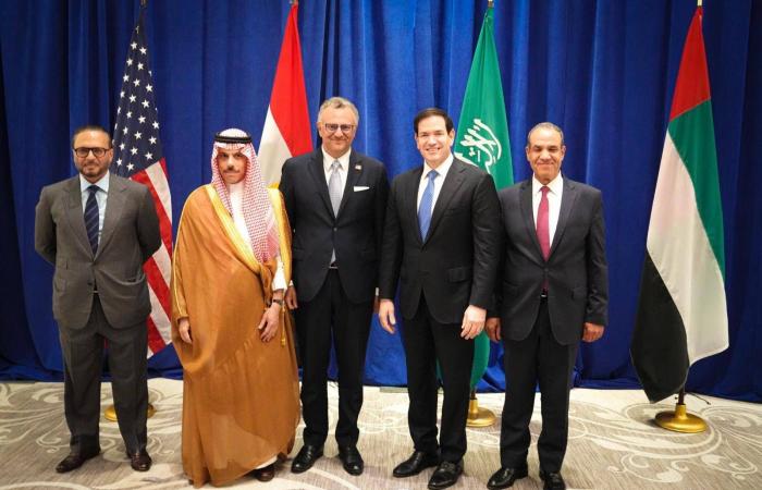 أبعاد
      أمنية
      واقتصادية
      تعزز
      التعاون
      في
      الصناعات
      الدفاعية
      بين
      مصر
      وتركيا