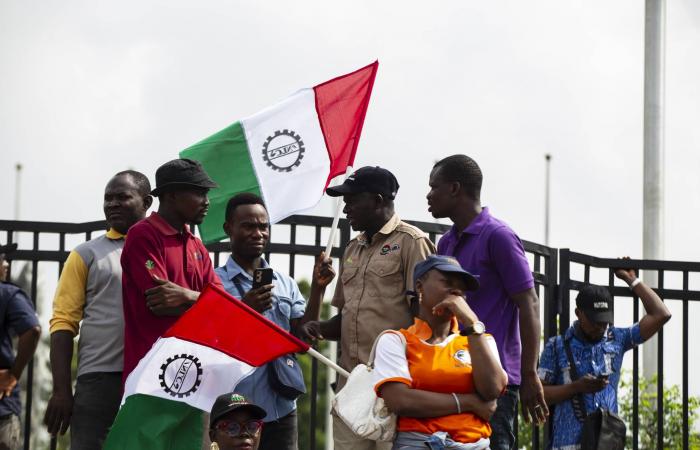 نيجيريا:
      مقتل
      قيادي
      «إرهابي»
      في
      عملية
      للجيش