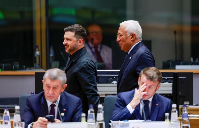 الاتحاد
      الأوروبي
      يقرض
      أوكرانيا
      90
      مليار
      يورو
      ويعدل
      عن
      استخدام
      الأصول
      الروسية