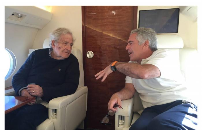 ترمب
      يستأنف
      أمراً
      قضائياً
      بإعادة
      تمويل
      جامعة
      هارفارد