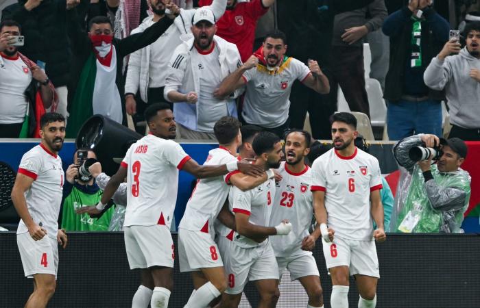 "أدهش الجميع بمستواه".. ضاحي خلفان يكشف عن الفريق الذي "أبهره" في كأس العرب