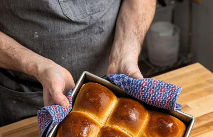 Cook
      This:
      3
      recipes
      from
      Bread
      Etc.,
      including
      tangzhong
      milk
      bread
      buns