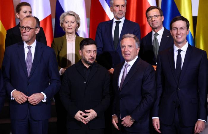 ماراثون
      ميامي
      على
      مسارين
      لإنهاء
      حرب
      أوكرانيا