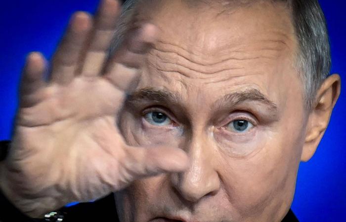 ماراثون
      ميامي
      على
      مسارين
      لإنهاء
      حرب
      أوكرانيا