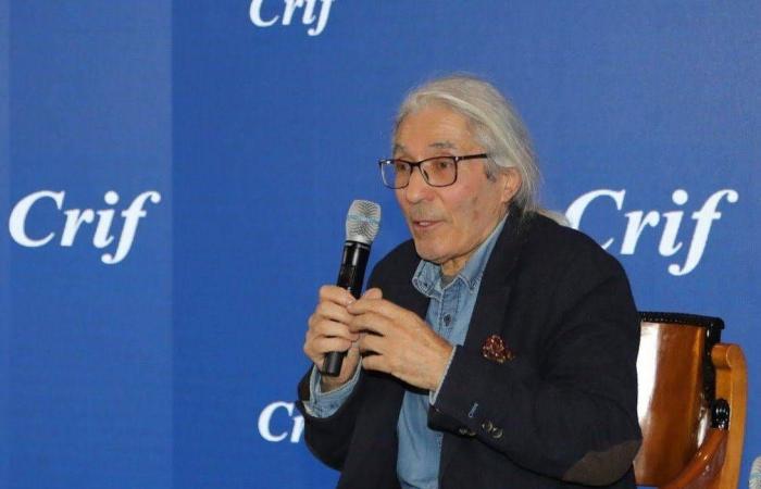 البرلمان
      الجزائري
      يرفع
      وتيرة
      التشريع
      ضد
      فرنسا
      والمعارضين