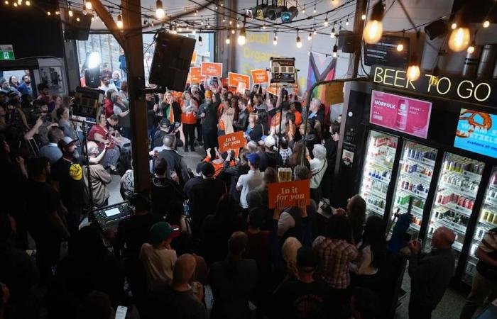 NDP
      campaign
      review
      cites
      'brutal
      environment'
      for
      worst-ever
      election
      result