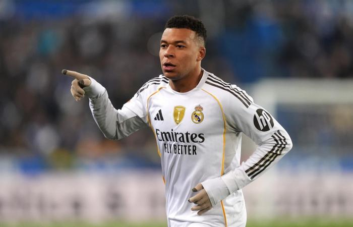 "هو قدوتي".. مبابي يعلق على معادلة رقم رونالدو القياسي مع ريال مدريد