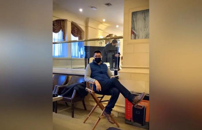 'It's
      cool
      to
      see
      Winnipeg
      shine'
      as
      a
      hub
      of
      holiday
      movie
      industry,
      actor
      says