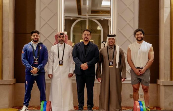 رباعو ورباعات قطر يواصلون الاستعداد لمنافسات كأس قطر الدولية والبطولة العربية وغرب آسيا لرفع الأثقال