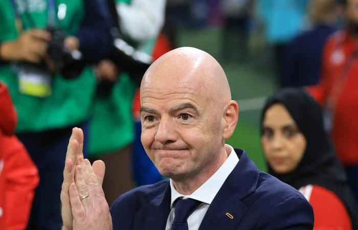 الركراكي:
      الفوز
      على
      جزر
      القمر
      مهم
      للدخول
      في
      أجواء
      المنافسة