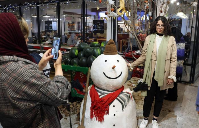 عيد
      «يلدا»
      العريق
      في
      إيران
      تحت
      ضغط
      الغلاء
      والركود