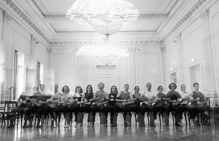 'Kontakthof':
      Greece
      revives
      Pina
      Bausch
      at
      its
      National
      Theatre