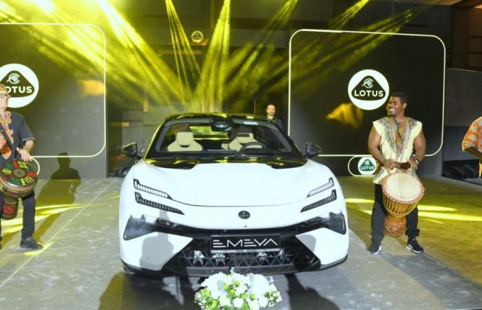 لوتس تفتتح صالة عرضها الجديدة في لوسيل وتُدشن Emeya Hyper-GT في فندق ويستن