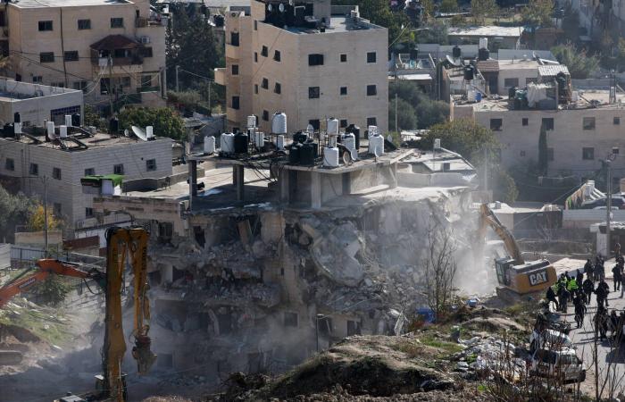 صمت
      مالك
      سفينة
      «النيترات»
      يراكم
      تعقيدات
      التحقيق
      في
      انفجار
      مرفأ
      بيروت