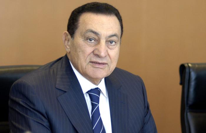 علاء مبارك يرد على برلماني مصري بعد تراجعه عن اتهام والده بـ"تهريب أموال لإسرائيل"