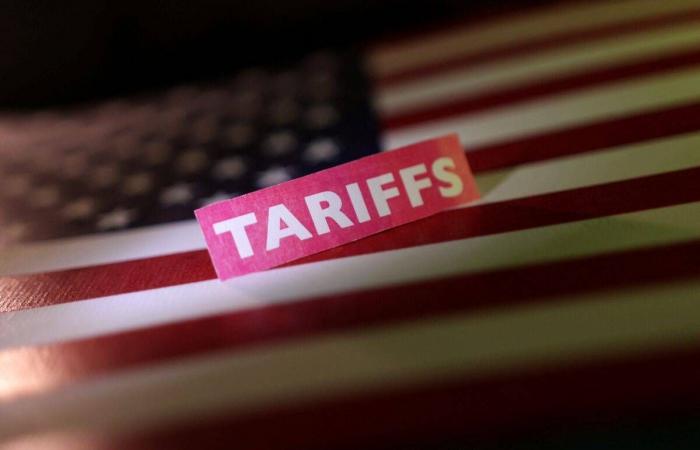 ترمب
      يعيد
      تشكيل
      خريطة
      التجارة
      العالمية...
      والرسوم
      تتصدّر
      المشهد
      في
      2026