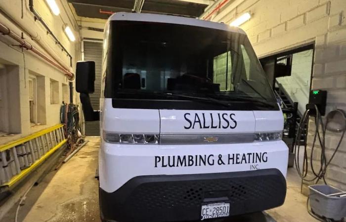 What
      this
      Ontario
      contractor
      loves
      about
      the
      BrightDrop
      vehicle
      that
      GM
      cancelled