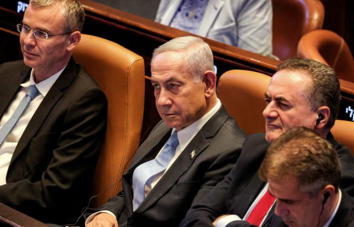 جدل في إسرائيل جراء موافقة حكومة نتنياهو على إغلاق إذاعة الجيش.. وتمديد الكنيست لـ"قانون الجزيرة"