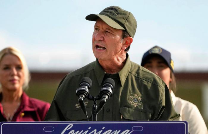 بنما:
      ناقلة
      مرتبطة
      بفنزويلا
      اعترضتها
      أميركا
      لم
      تتبع
      القواعد
      البحرية