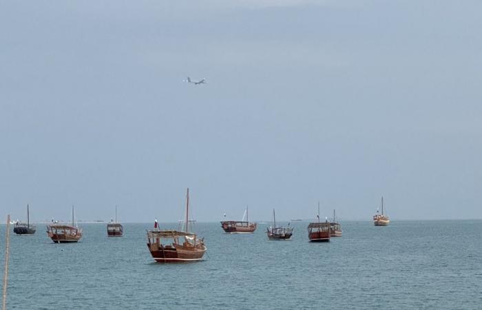 طقس بارد نسبياً نهاراً على الساحل وغائم جزئياً في البحر