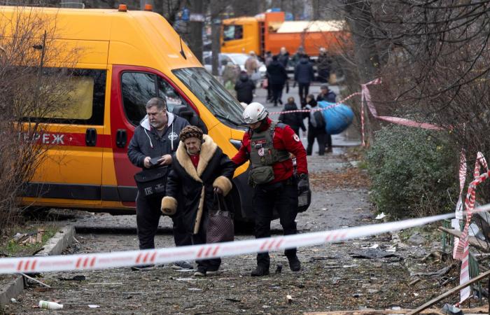 ضربات
      روسية
      واسعة
      النطاق
      على
      أوكرانيا