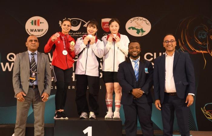  تتويج الفائزين في وزني 88 و69 كلغ بكأس قطر الدولية وبطولتي العرب وغرب آسيا لرفع الأثقال