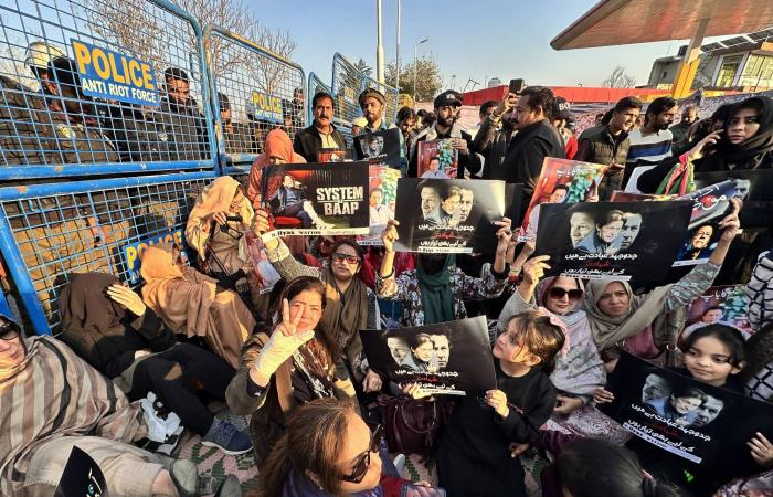 خبيرة
      أممية
      تندد
      بظروف
      احتجاز
      زوجة
      رئيس
      وزراء
      باكستان
      السابق
      عمران
      خان