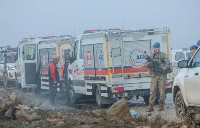 تركيا تعلن العثور على الصندوق الأسود لطائرة رئيس الأركان الليبي
