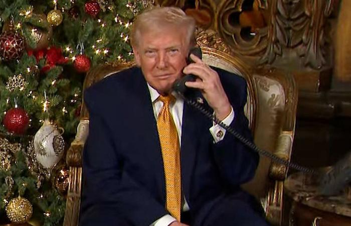 شاهد استقبال ترامب لمكالمات هاتفية من أطفال عشية عيد الميلاد